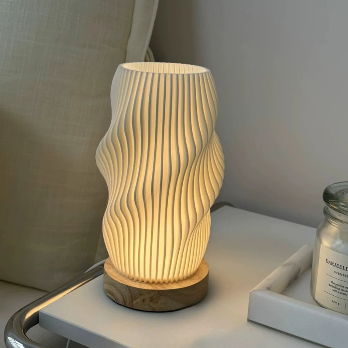 Lampa biurkowa 3D w stylu fran – Yellow Desk Setup recenzja i cena