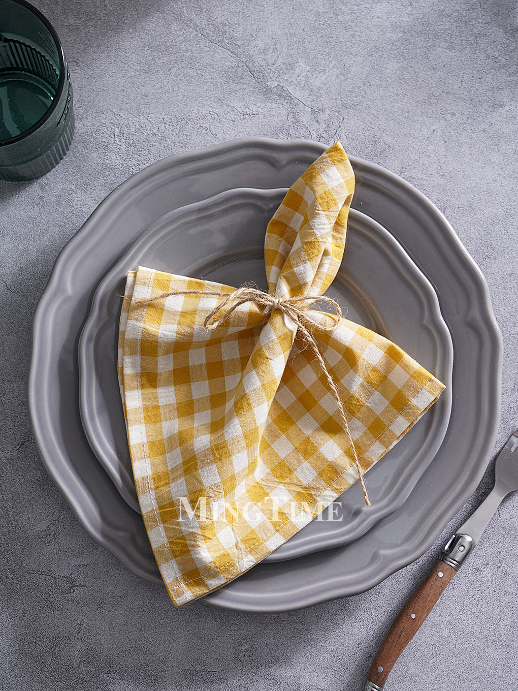 Serwetka w kratkę gingham 42cm – Yellow Desk Setup recenzja i cena